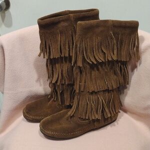 Minnetonka Women's Calf High 3 Layer Brown Suede Pull-On Boots Size 5-Boho